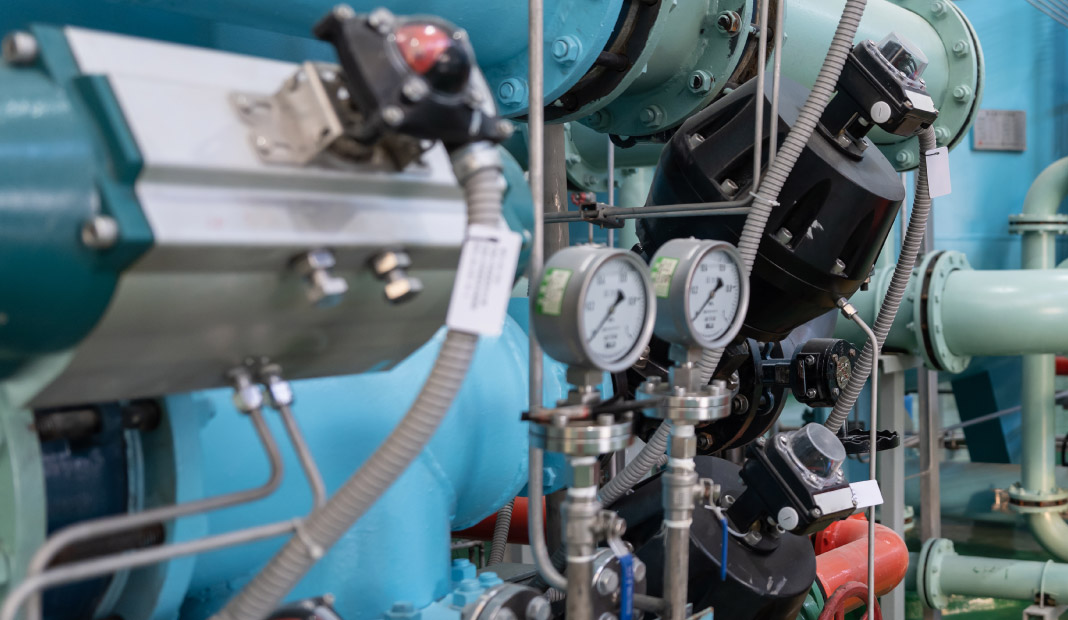 PLC Programming for Industrial Control